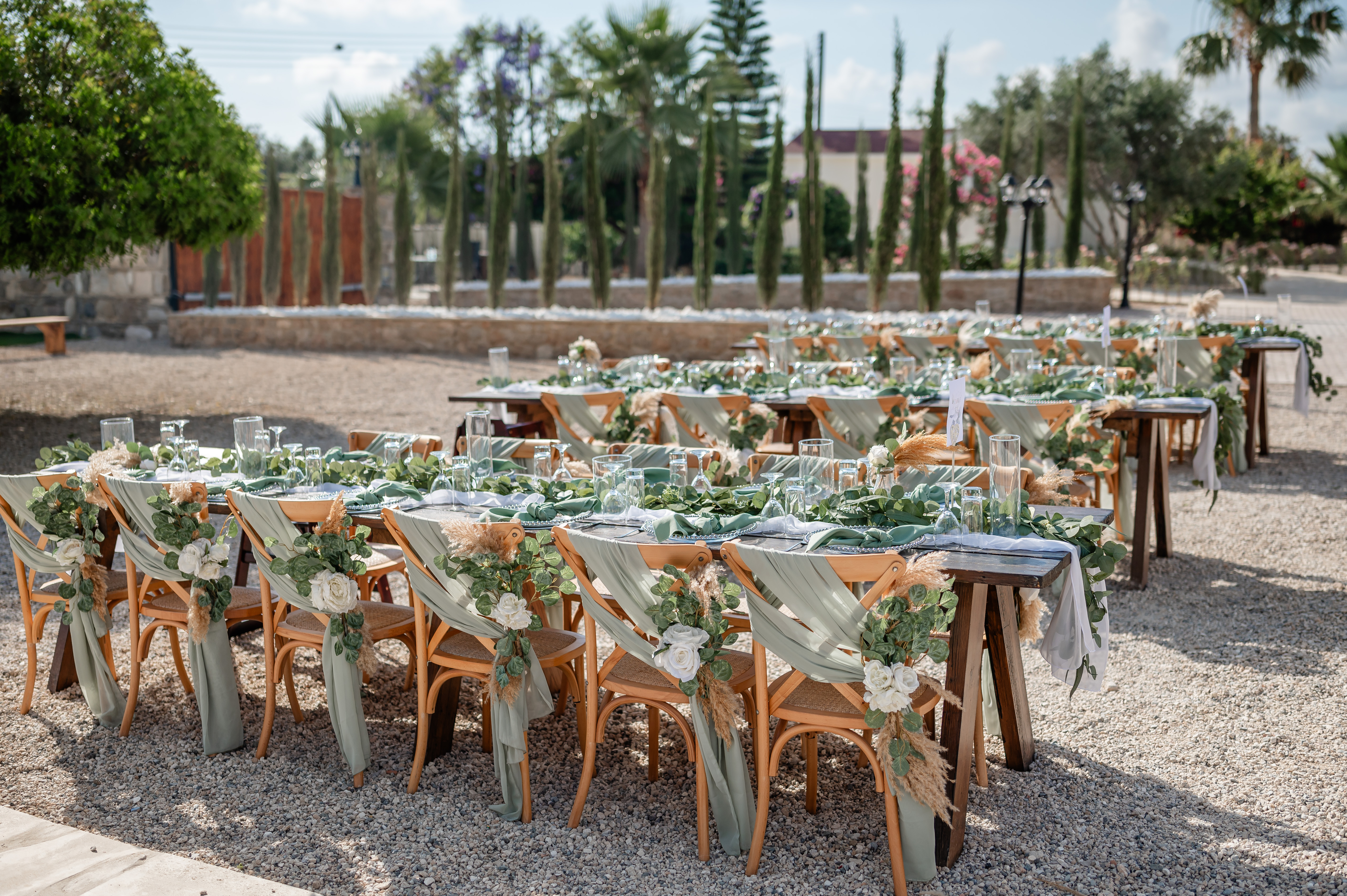 Book your wedding day in L'Chateau Wedding Venue Paphos